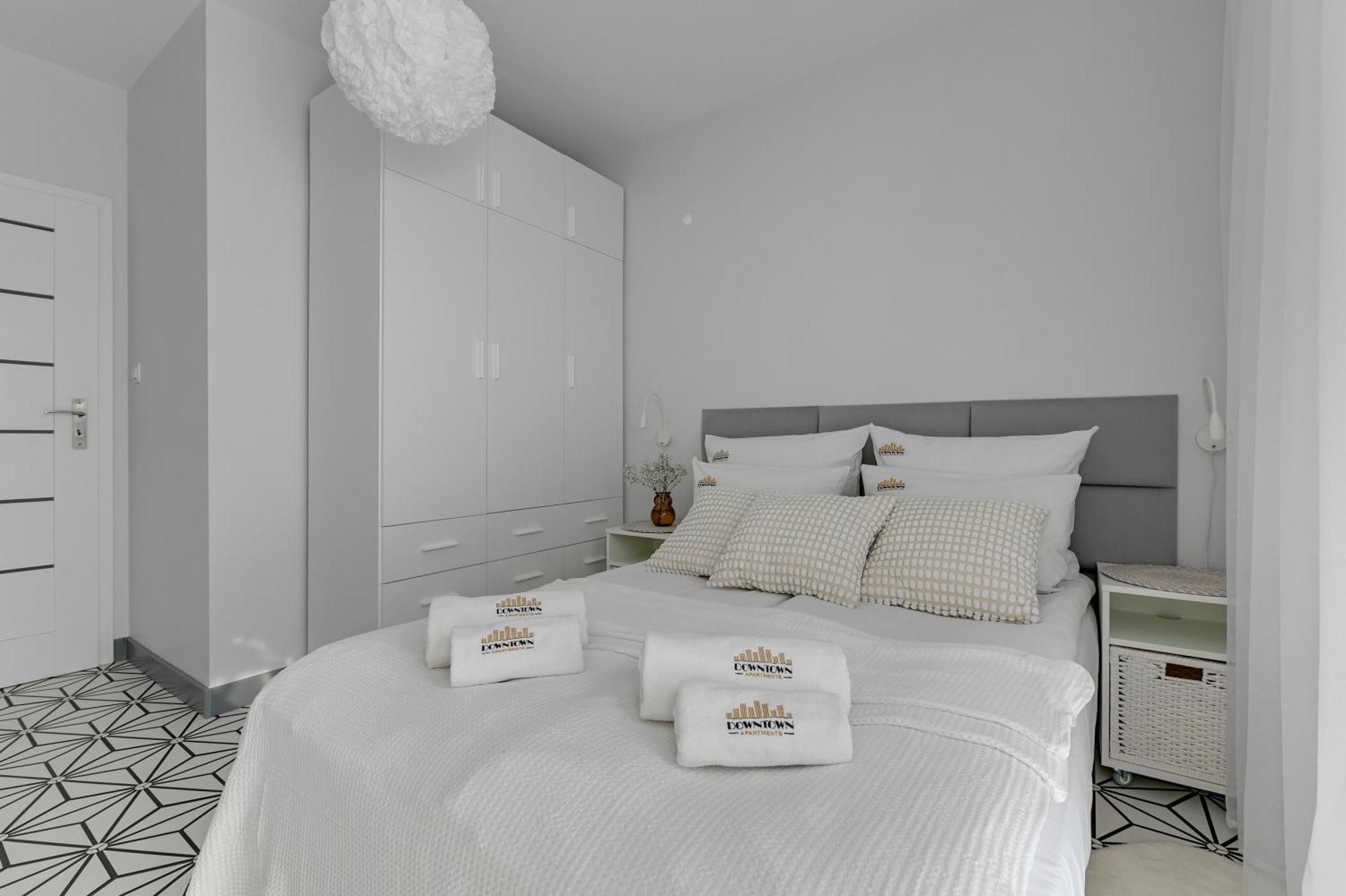 Leilighet Nadmotlawie Riverside - Parking, Sauna & Gym By Downtown *
